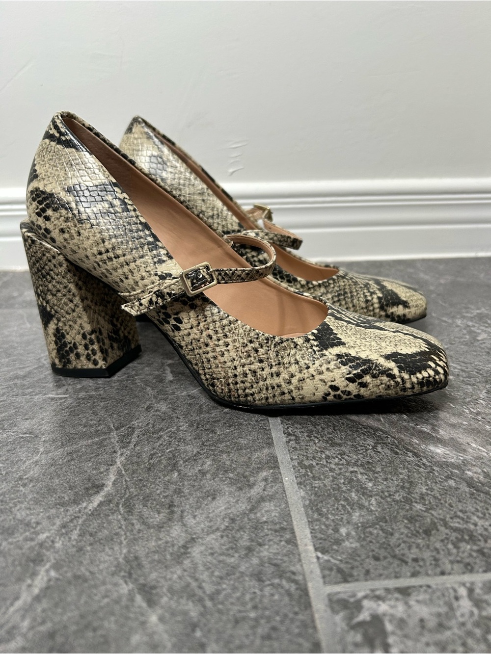 Franco Sarto Faux Leather Snake Print Mary Jane Block Heel Square Toe Pumps 6M